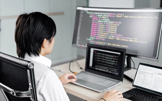 汶上 ,php声明和调用变量的符号是什么？